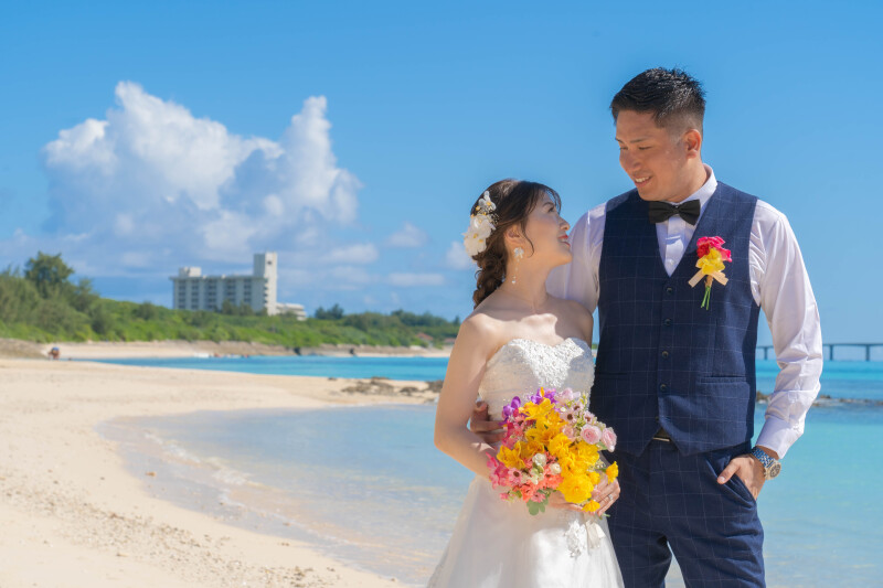 見つめ合う時間、海に包まれて