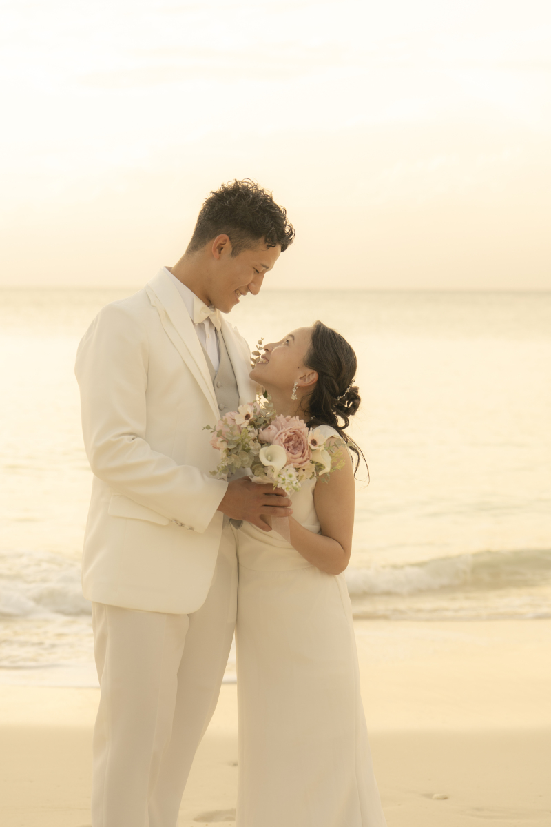 オレンジ色に染まり始めた空…