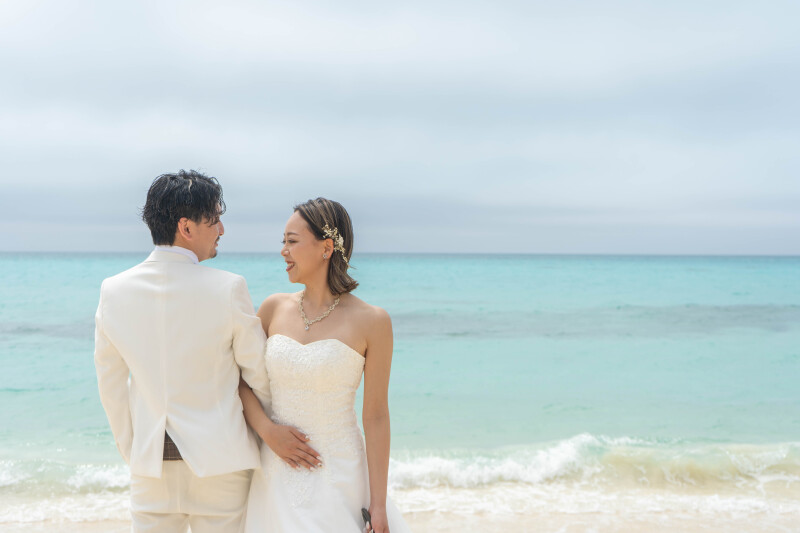 見つめ合う笑顔