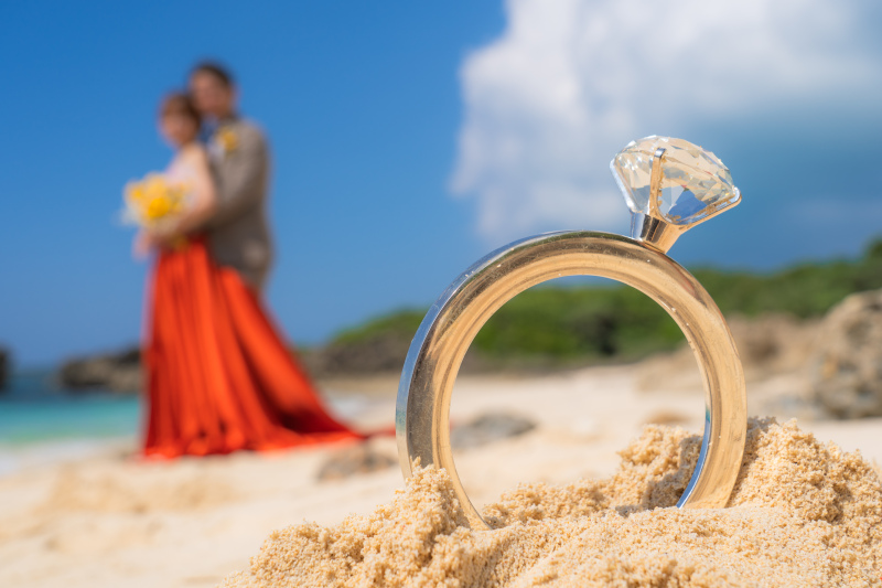 砂浜にきらめくリングショット