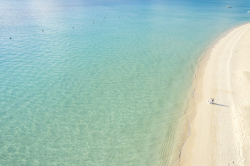 宮古島ウェディングフォト_ドローン撮影できる