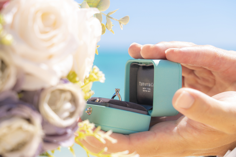 宮古島ウェディングフォト_衣装の追加料金がない