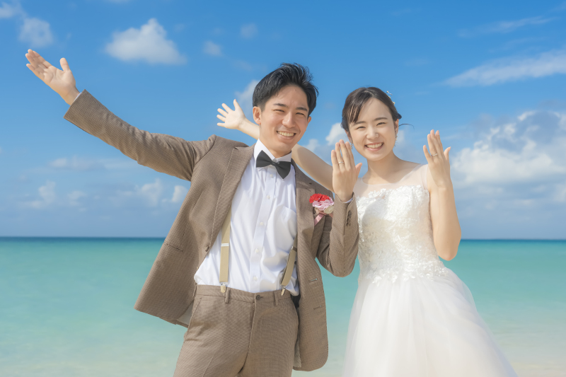 (沖縄宮古島)【衣装持込プラン】【アルバム16P】ビーチフォト100カット、追加料金不要でいつでも同じ安心プラン納得プランです!