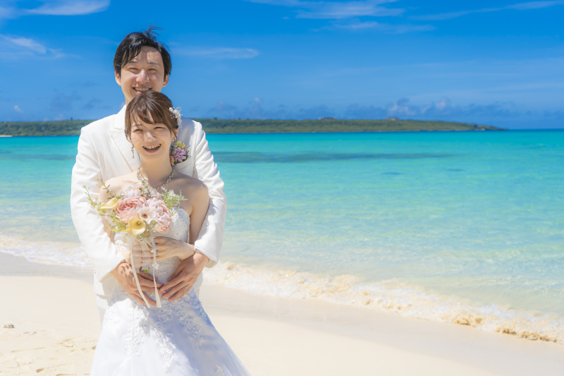 (沖縄宮古島)【撮影日限定!キャンペーンプラン】ビーチフォト+ドローン撮影、150カット納品、衣装+ヘアメイク付【追加料金なし】