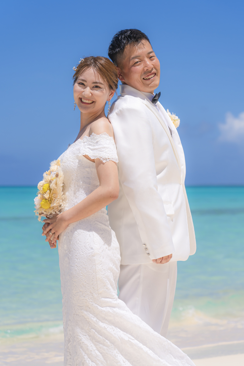 (沖縄宮古島)宮古島のビーチフォト+観光スポット、ドローン撮影、「撮影地2箇所」150カット納品、衣装+ヘアメイク付、安心プラン
