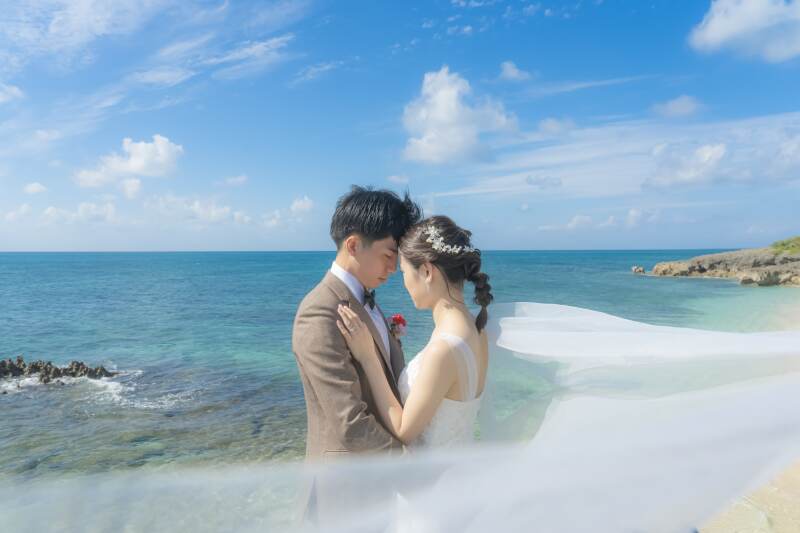 (沖縄宮古島)【衣装持込プラン】ビーチフォト100カット,土日祝などの曜日の追加料金不要でいつでも同じ安心プラン納得プランです!