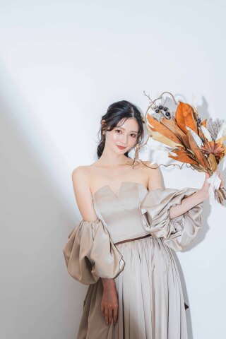 イサムモリタ　ベージュ