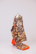 鶴に松と波模様　黒地にブラウンゴールド