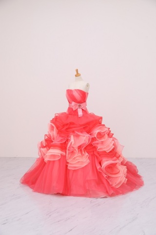 コーラルピンク