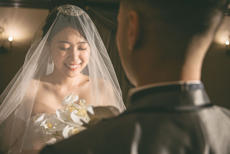 ベールでは隠せない幸せな笑顔^^