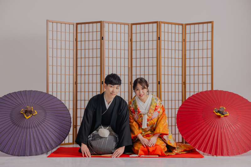 黒紋付×オレンジゴールド