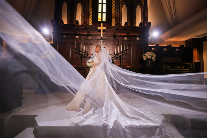 ベールを使って幻想的に