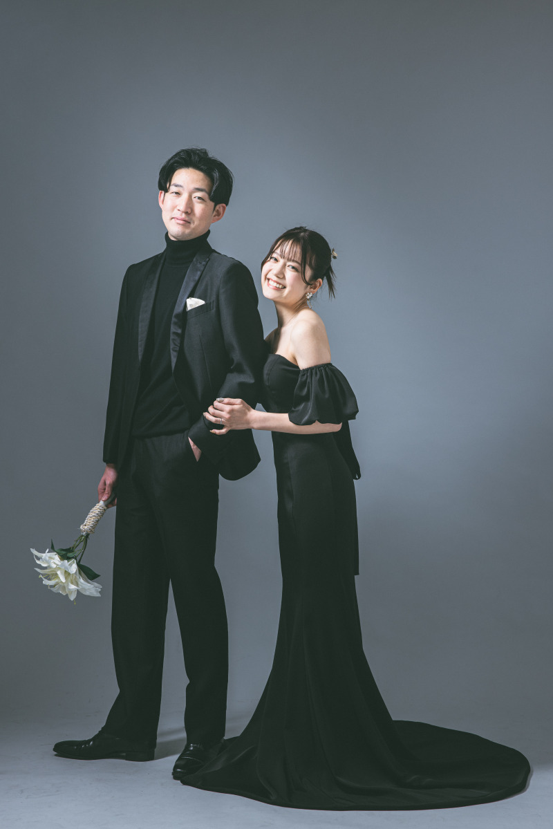 黒タキシード&times;黒カラードレス