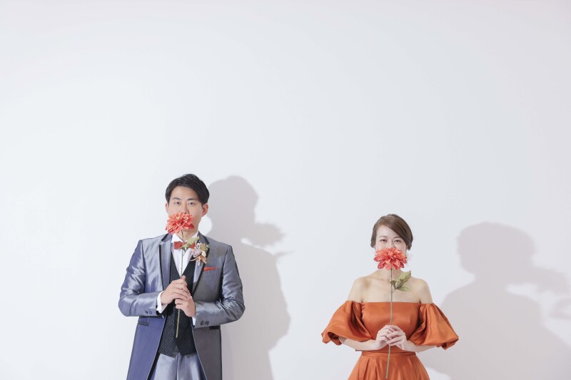 口元隠しショット