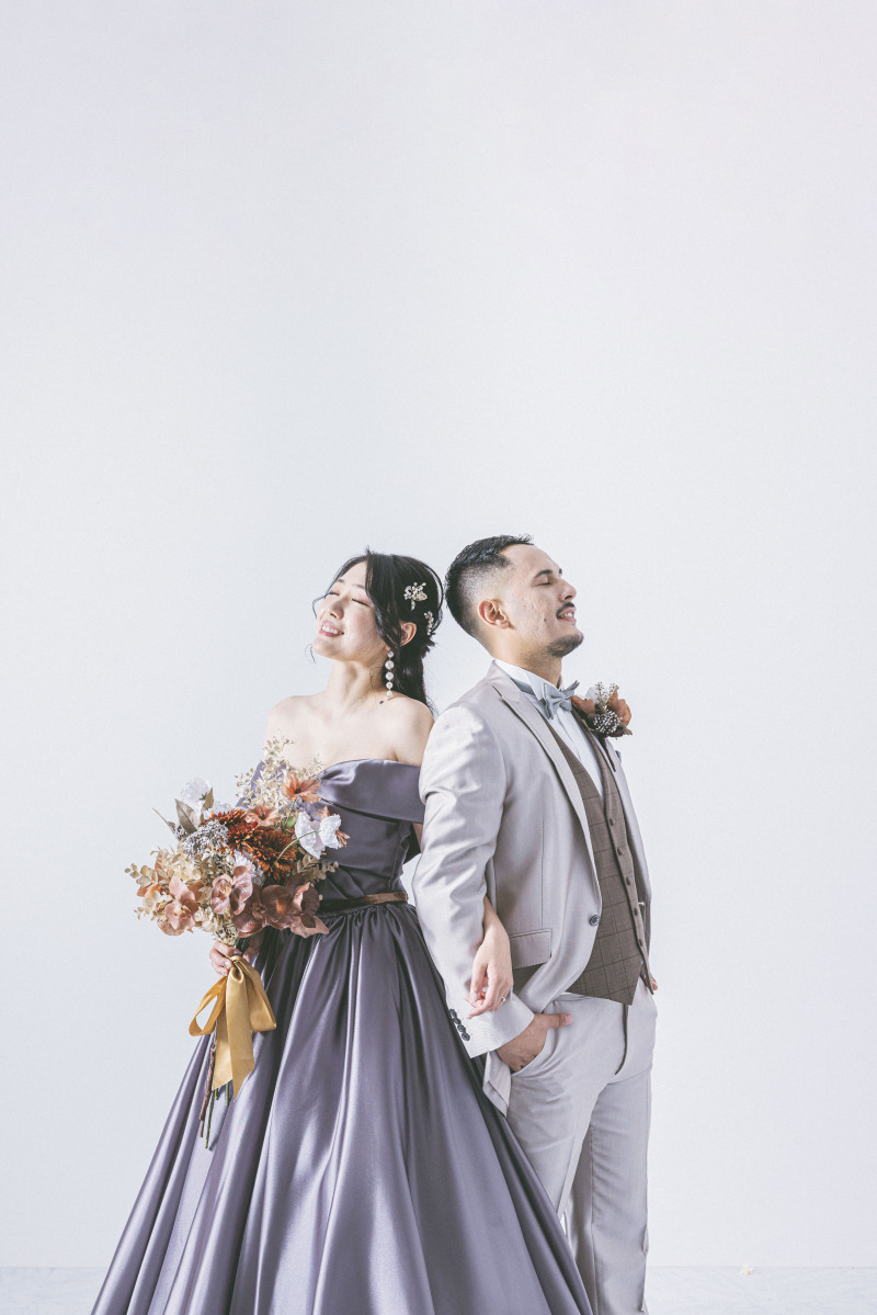 スタジオでカラードレスにチェンジ♪