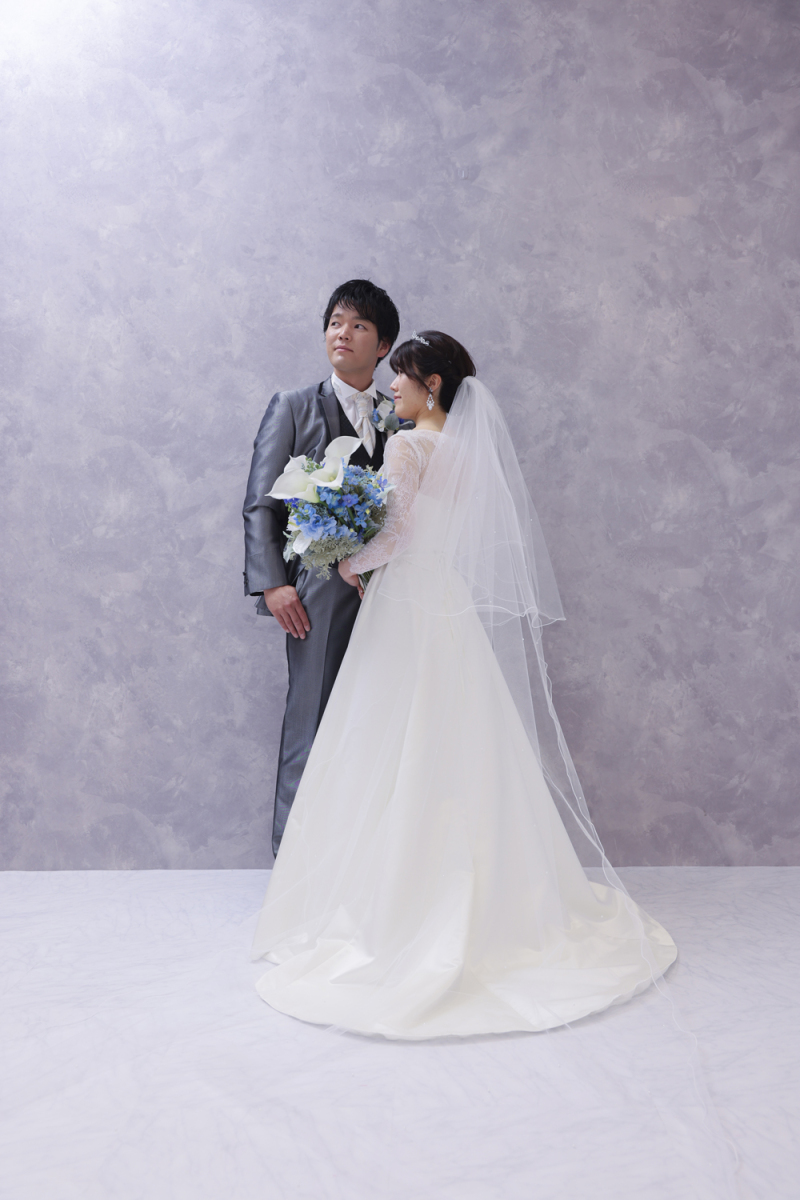 シンプルなドレス