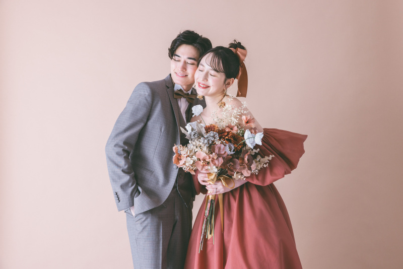 【年内限定¥74,800オフ!】チャペル&スタジオ(衣裳2着)新婦ヘアメイク+着付+衣裳小物+髪飾り+全データ納品