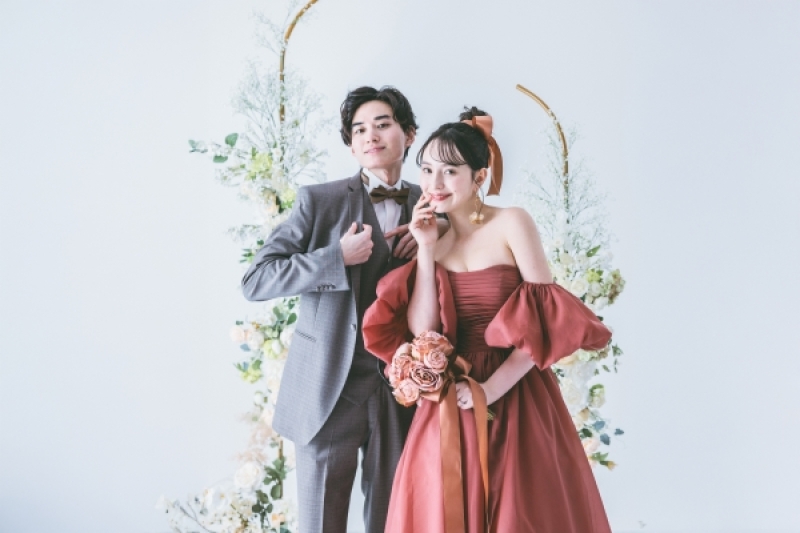 【今なら50%OFF 】前撮りと挙式がセットの「リトル婚」洋装プランは¥104,500~