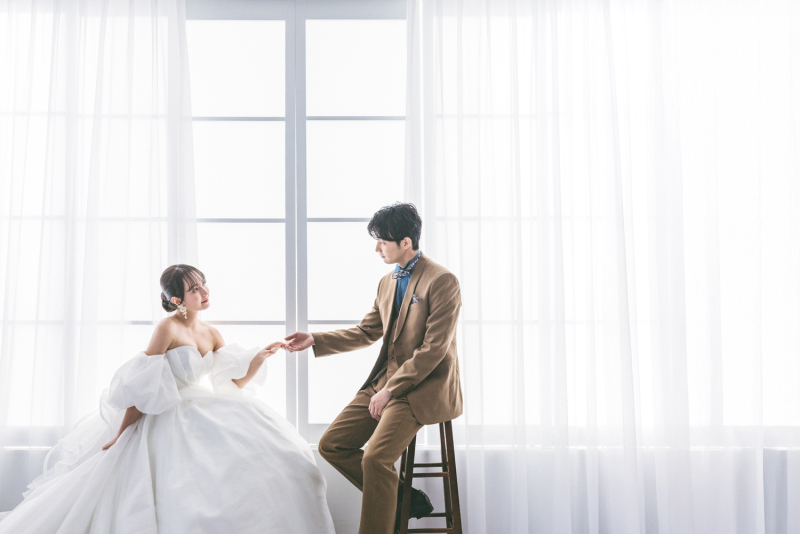 【洋装】スタジオ(衣裳2着)新婦ヘアメイク+着付+衣裳小物+髪飾り+全データ100カット納品