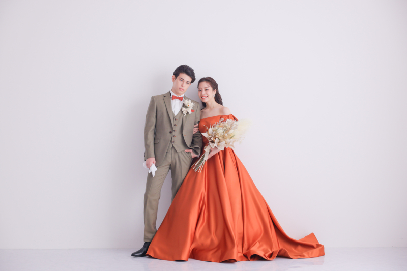 【洋装】スタジオ(衣裳2着)新婦ヘアメイク+着付+衣裳小物+髪飾り+全データ100カット納品