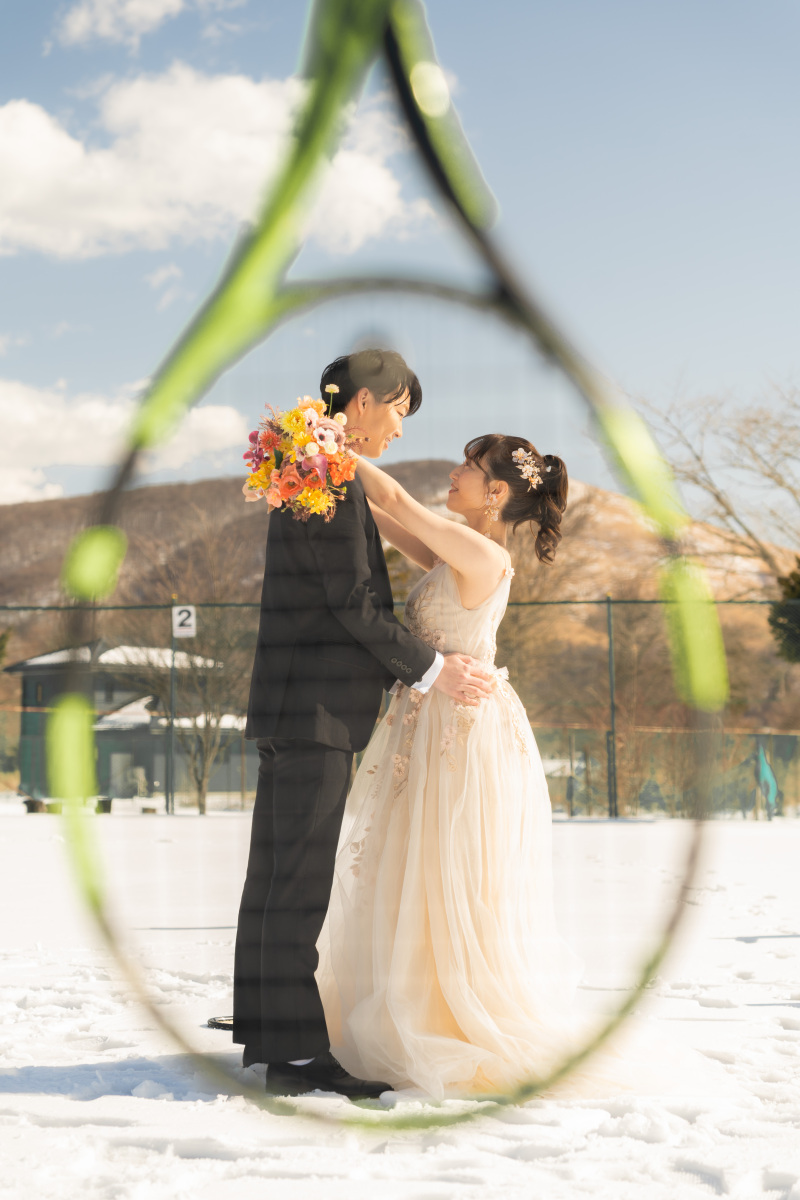 ラケットをつかってこんなショットも！