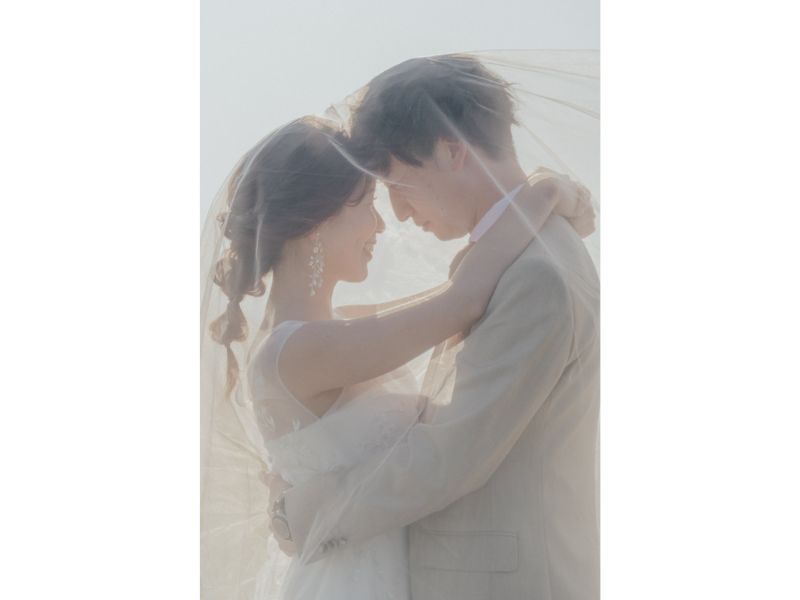 ベールがおふたりを包み込んでいます♫