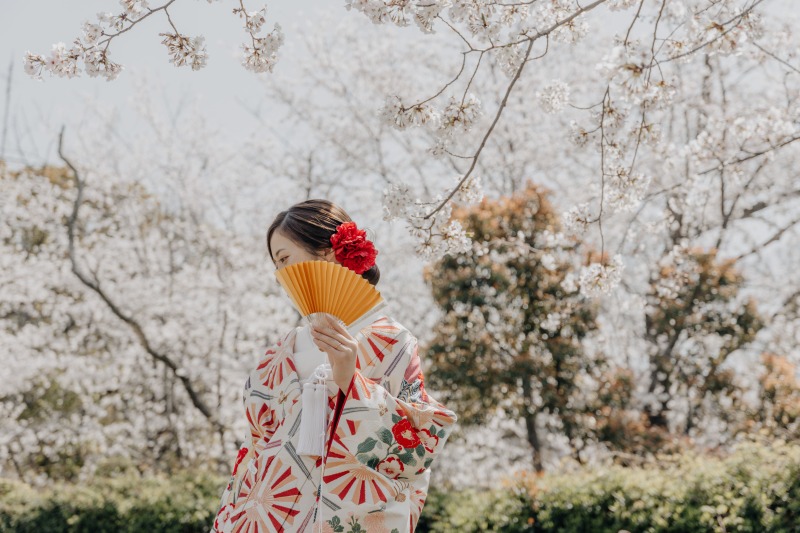 THE STORY WEDDING _庭園で撮影できる