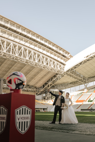 THE STORY WEDDING _大空からのスタジアムウェディング