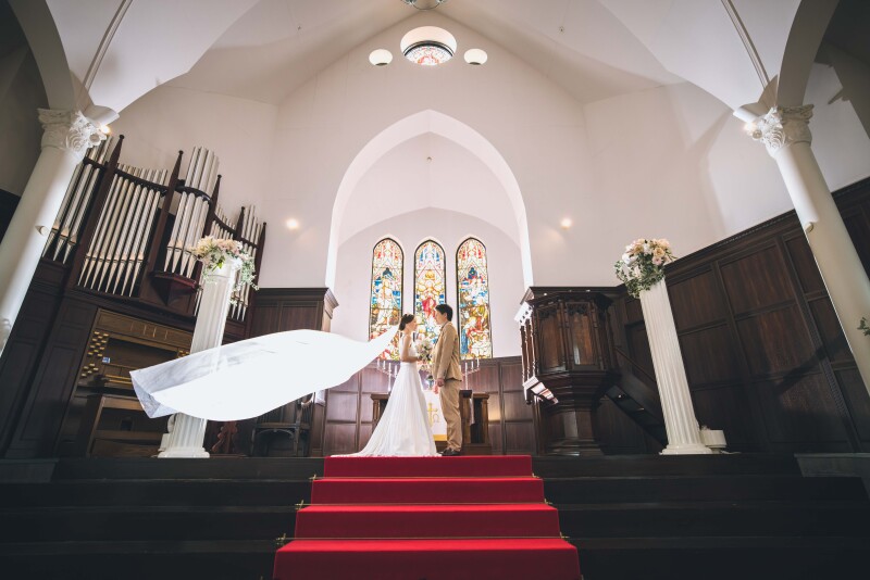 ステンドグラス輝く 〜 なびかせベール 〜