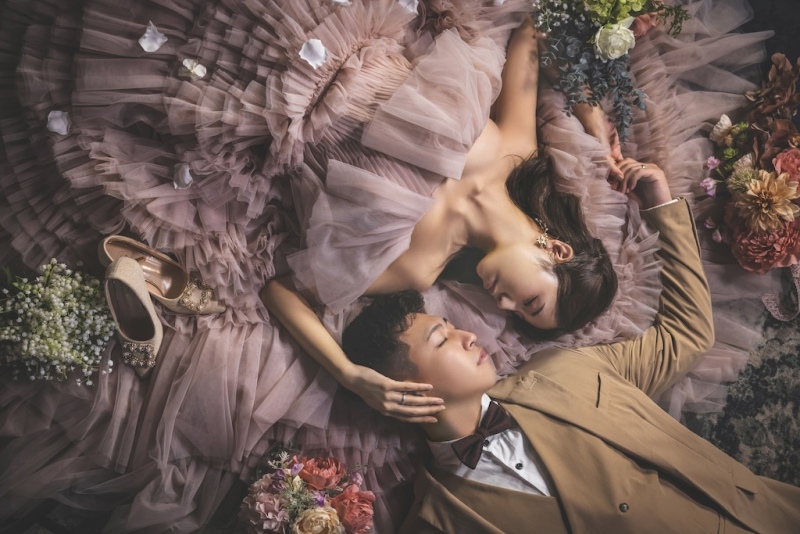 寝そべりショット