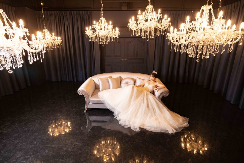 シャンデリアルーム