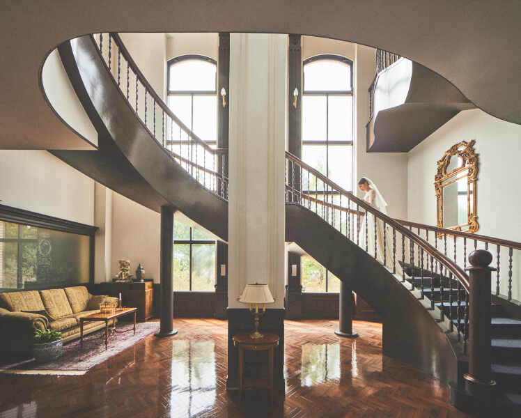 STUDIO YISONS［スタジオ イソンズ］_チャペルで撮影できる