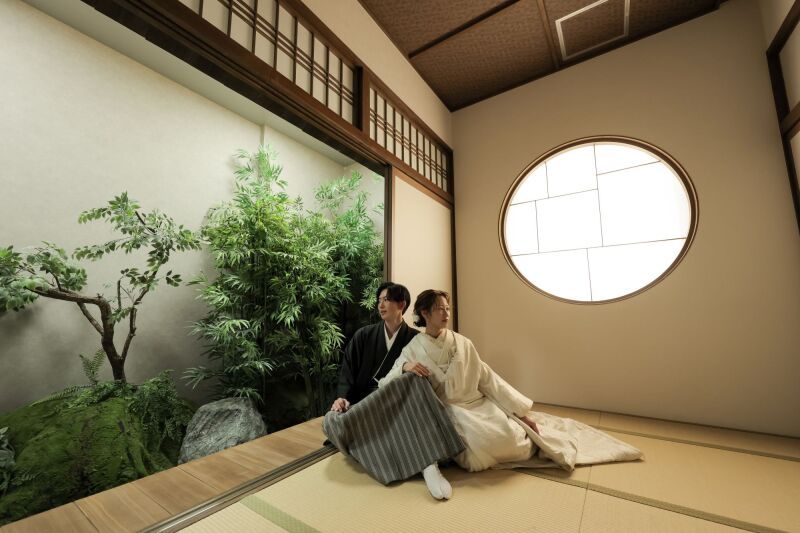 円窓とともに過ごす静かなひととき