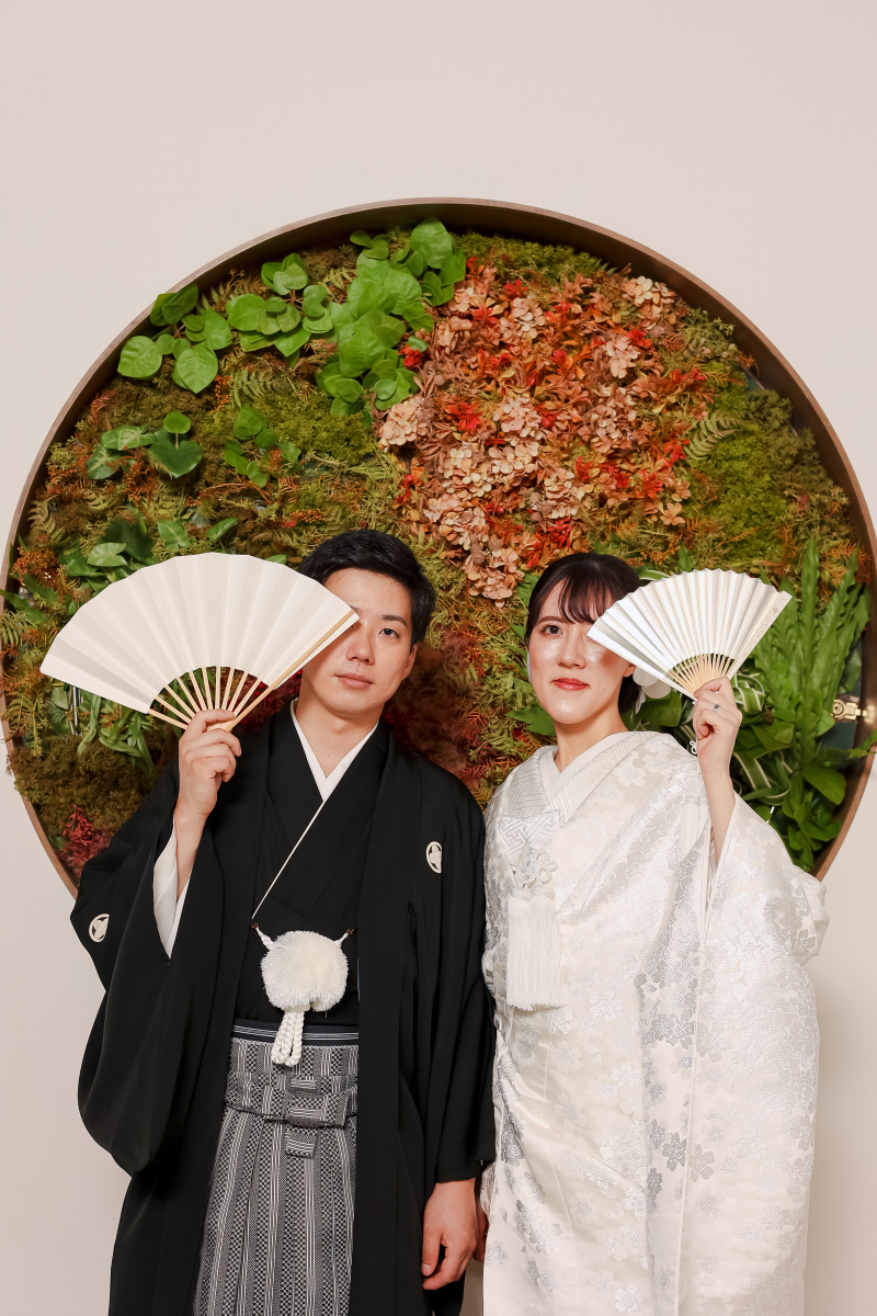 扇子を使ってお茶目に♪