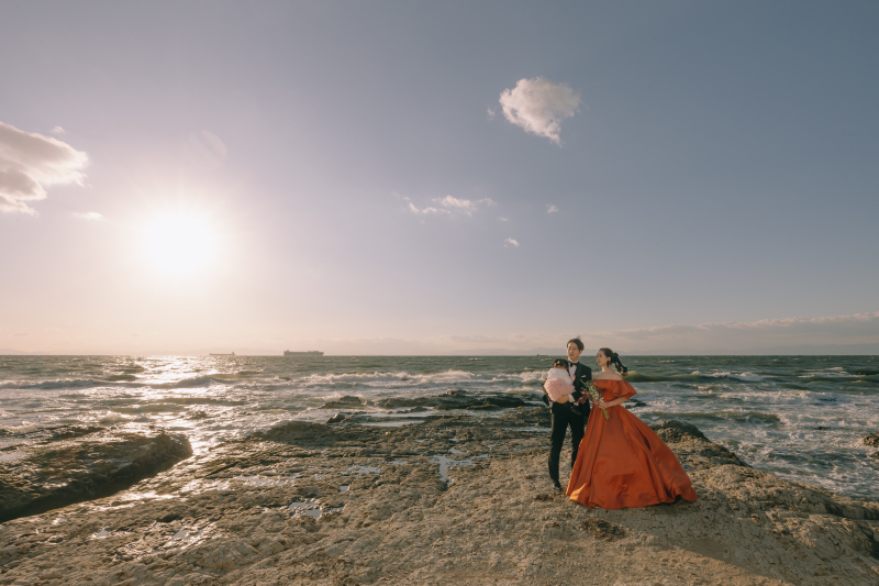 夕暮れの野間灯台