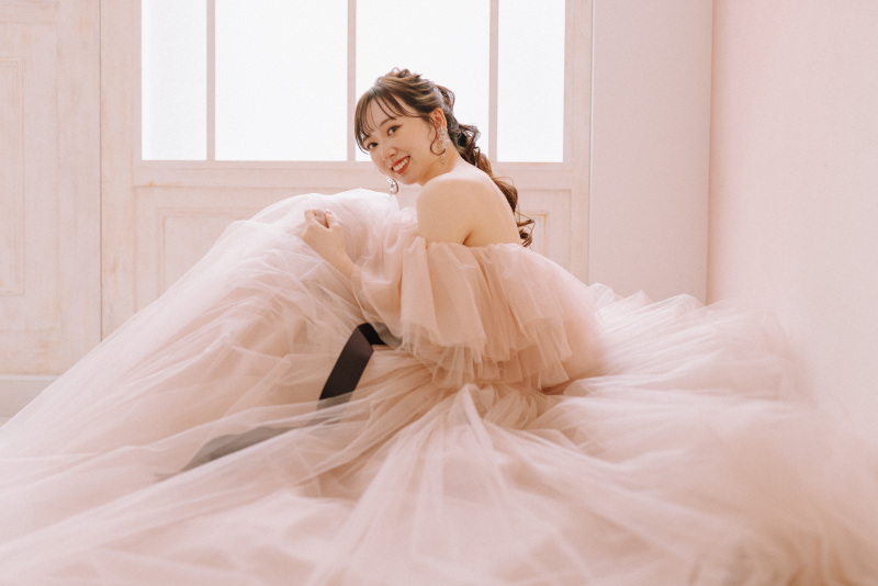 ドレスに埋もれて