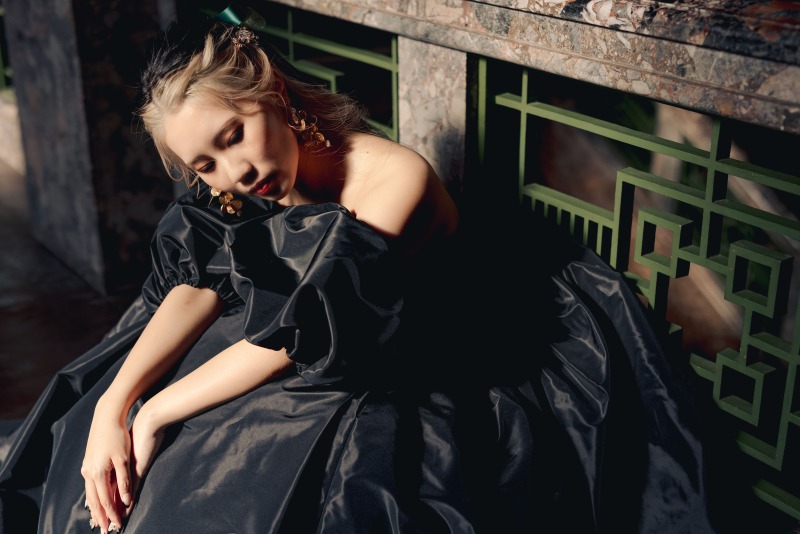 ブラックドレスにとってもピッタリ♪