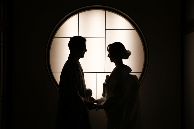 シルエットでも伝わるお二人の表情