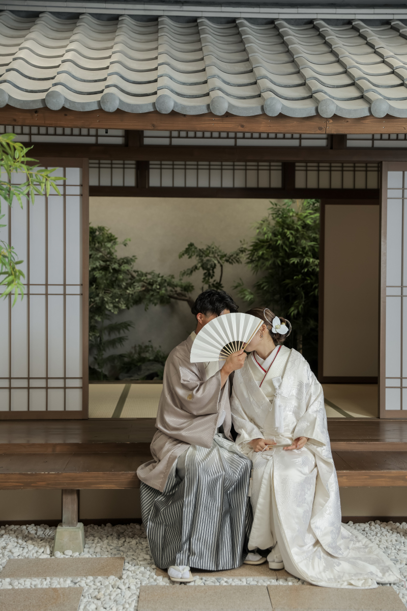 扇の向こうの秘密