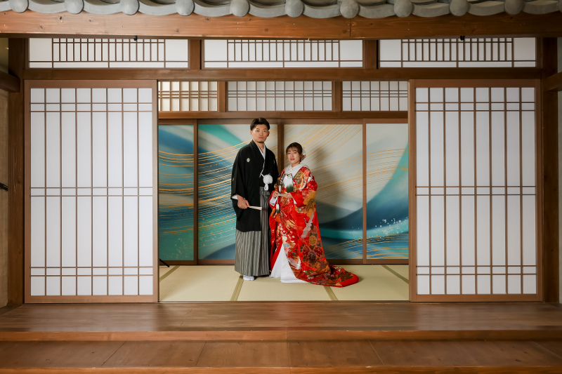 色打掛に掛け替えて