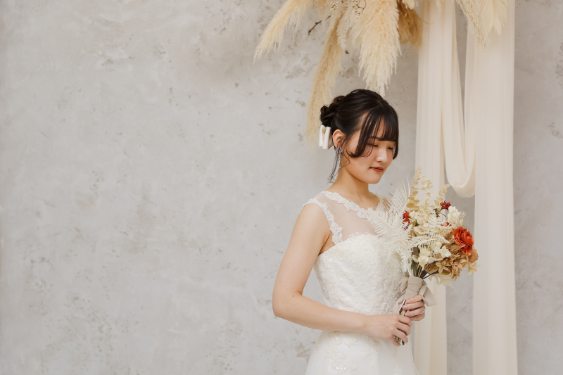 ご新婦さまとブーケ