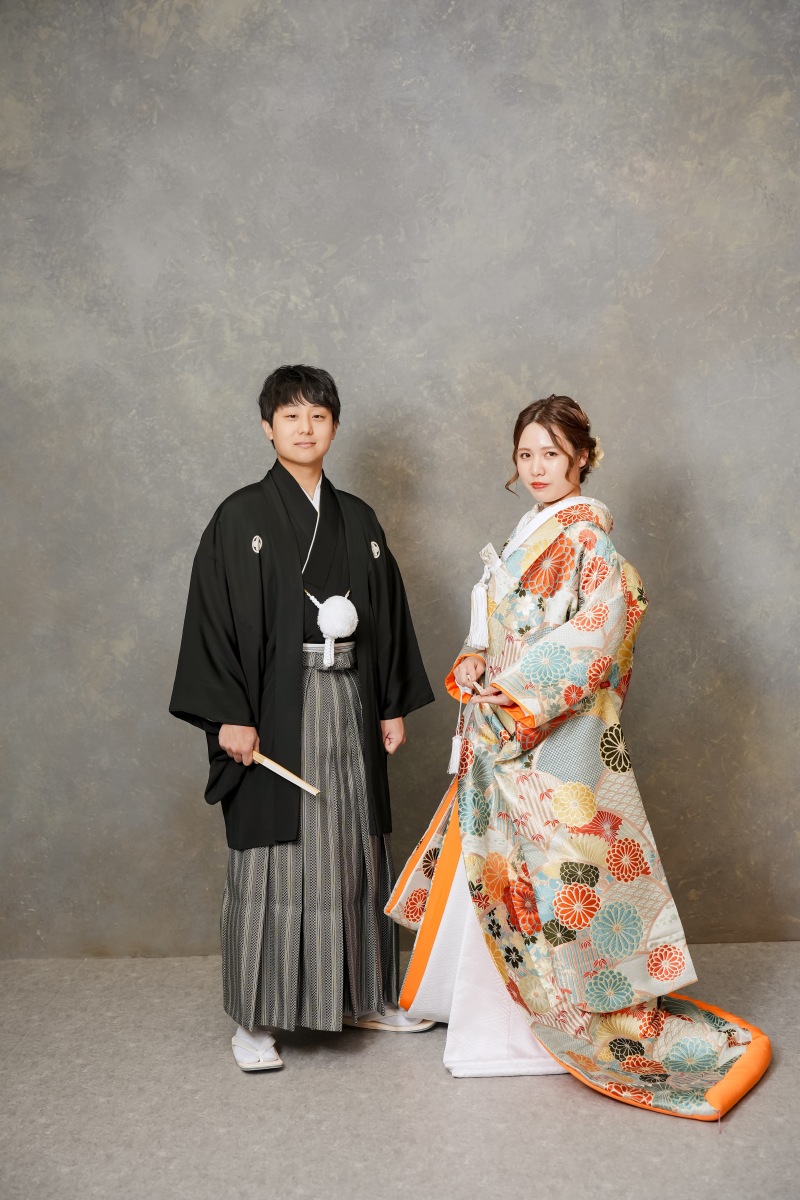 かっちりキメ顔で!