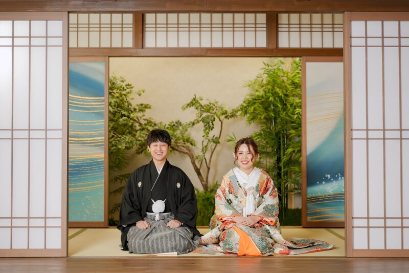 おふたり正座でご挨拶