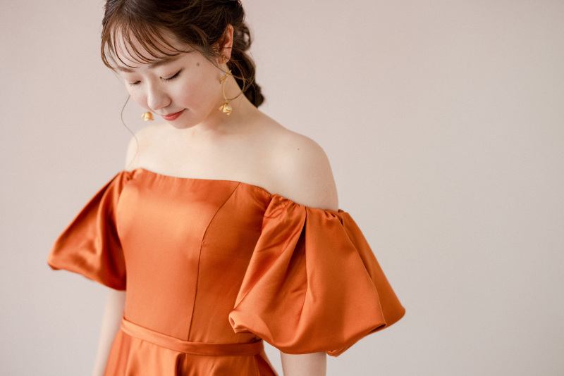 こだわりが詰まったテラコッタドレス
