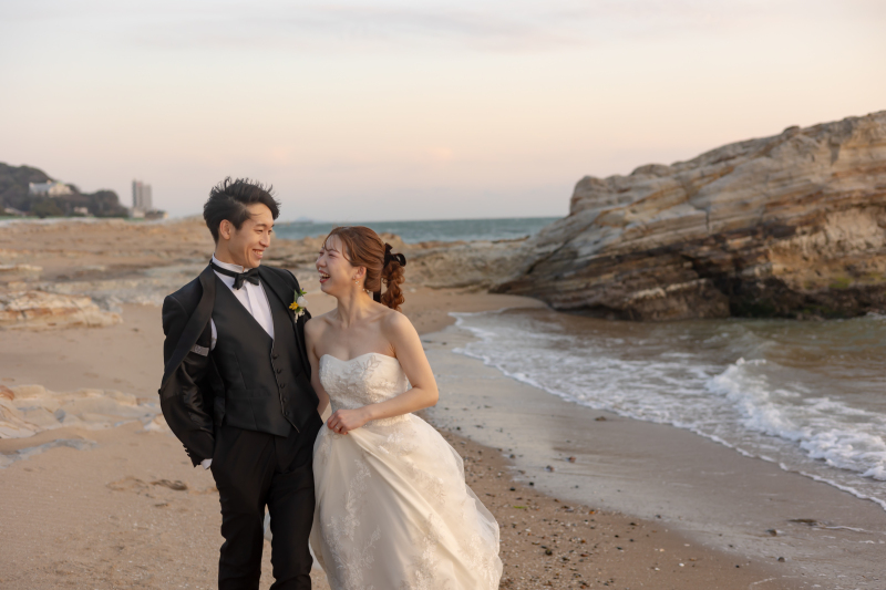 浜辺に広がる笑顔