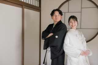 和と彩りに包まれる二人の門出