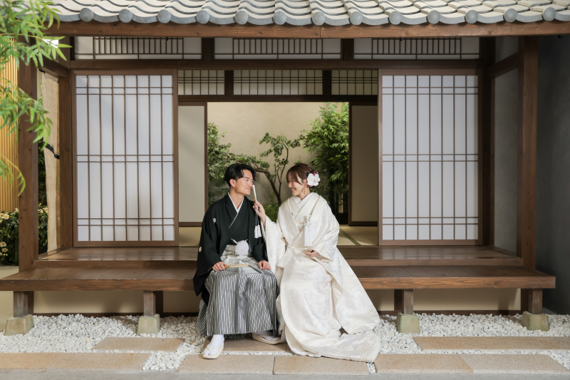 縁側に並ぶ、ふたりの始まり