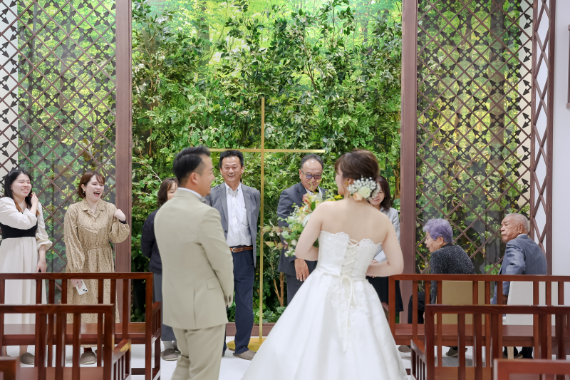 ウェディングドレスでも