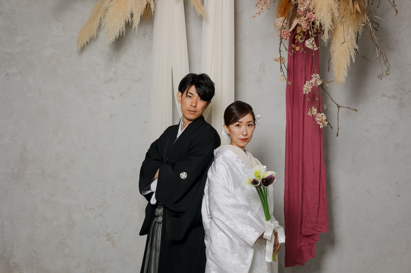 少し照明を落として