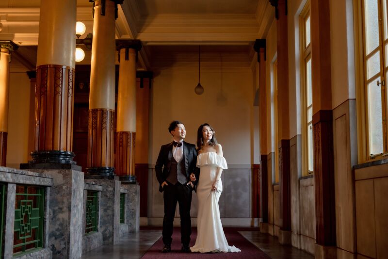 窓から差し込む自然光